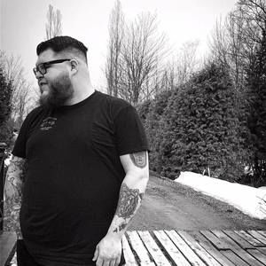 Meet your Posher, Tom